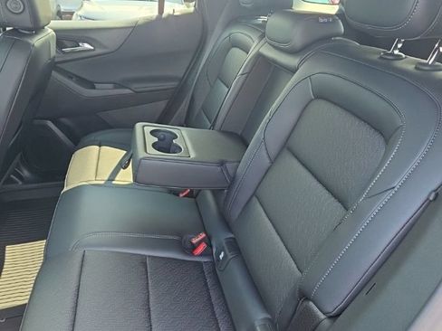New 2027 Chevrolet Equinox LT w/ Convenience Package II AWD/4WD image 11