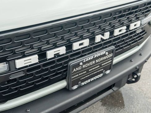 Used 2024 Ford Bronco Wildtrak AWD/4WD image 17