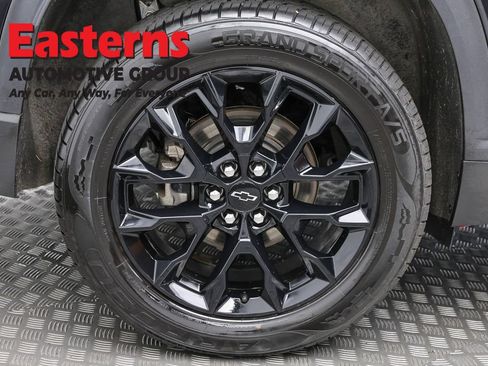 Used 2024 Chevrolet Traverse LS w/ Midnight/Sport Edition FWD image 30