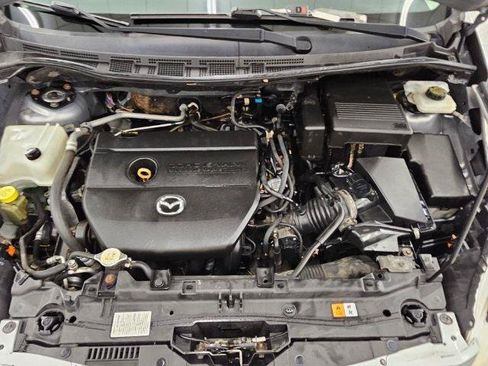 Used 2013 MAZDA MAZDA5 Grand Touring FWD image 38