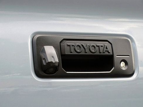 Used 2020 Toyota Tacoma TRD Sport w/ Technology Package AWD/4WD image 20