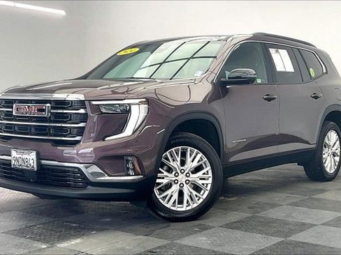 Used 2024 GMC Acadia Elevation w/ Luxury Package AWD/4WD image 12