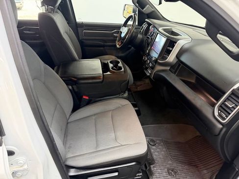 Used 2022 RAM 1500 Big Horn AWD/4WD image 32