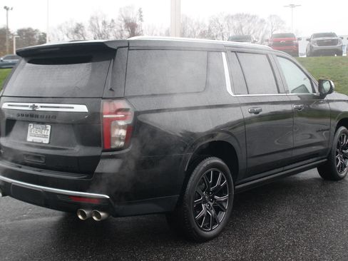 Used 2024 Chevrolet Suburban Premier w/ Max Trailering Package image 7
