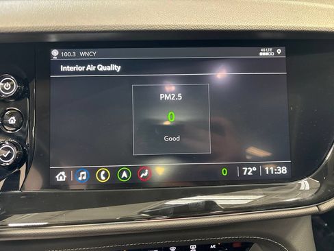 Used 2023 Buick Envision Avenir AWD/4WD image 23