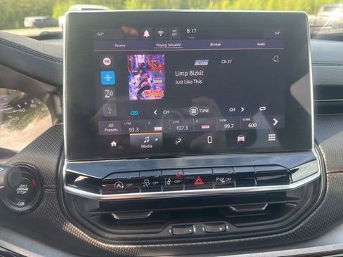 Used 2025 Jeep Compass Trailhawk AWD/4WD image 18