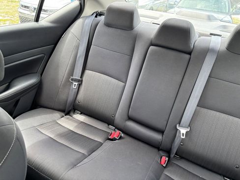 Used 2025 Nissan Altima 2.5 SV FWD image 40