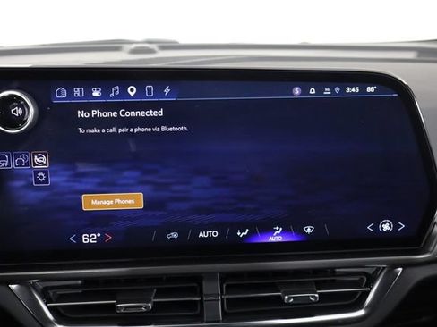 Used 2025 Chevrolet Equinox EV LT FWD image 36