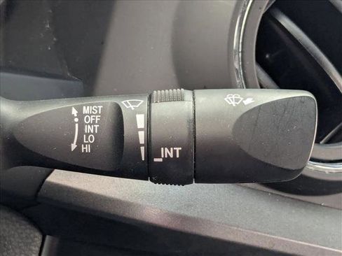 Used 2022 Toyota Tacoma TRD Sport w/ Technology Package image 12