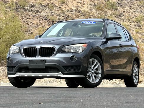 Used 2015 BMW X1 xDrive28i w/ Premium Package image 2