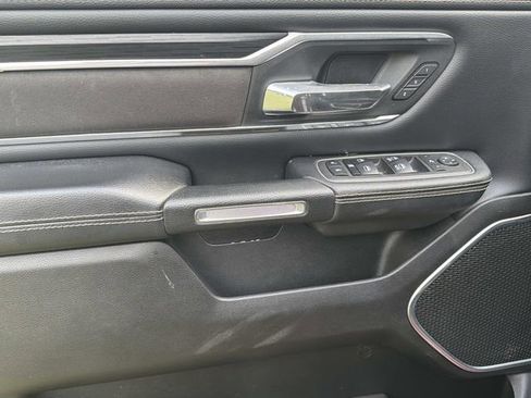 Used 2023 RAM 1500 Laramie AWD/4WD image 17