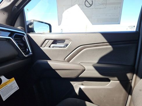 New 2026 GMC Canyon Elevation w/ Convenience Package image 33