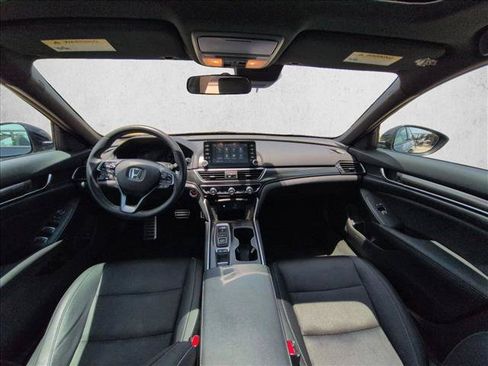 Used 2019 Honda Accord Sport image 16