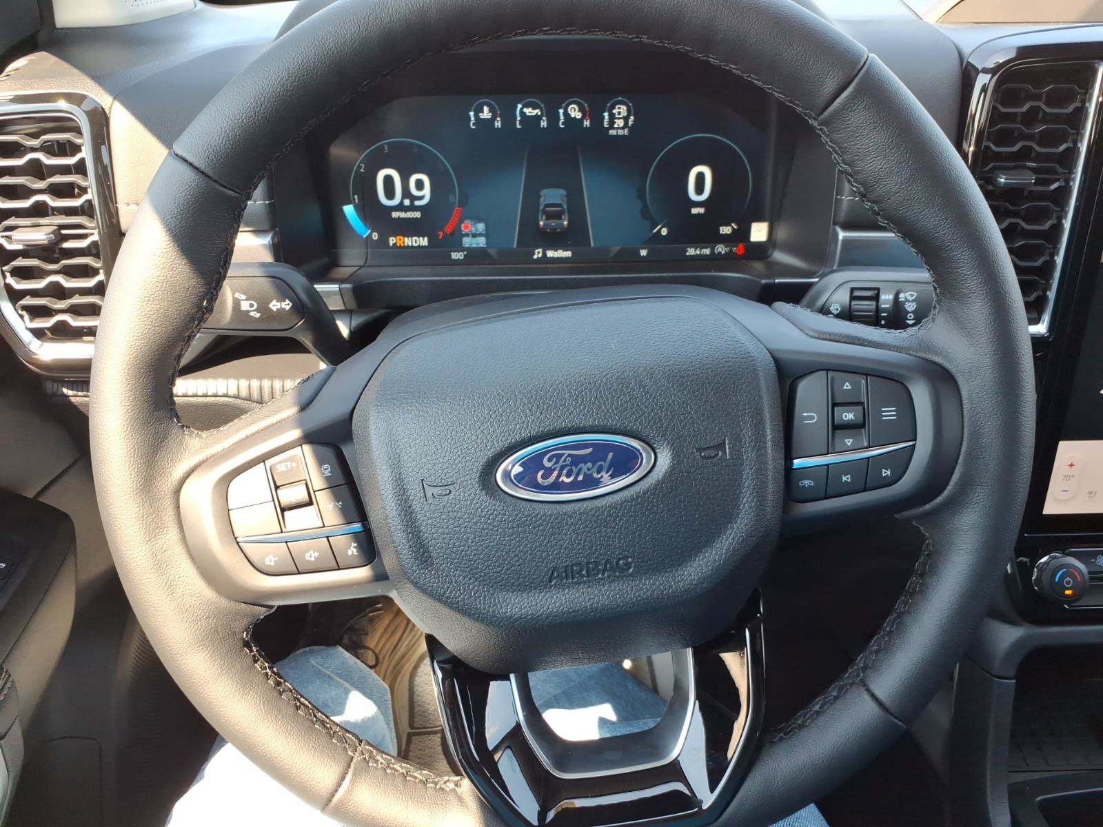 New 2026 Ford Ranger Lariat w/ FX4 Off-Road Package AWD/4WD image 18