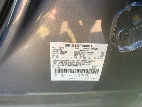 Used 2023 Ford Explorer XLT w/ Equipment Group 202A image 33