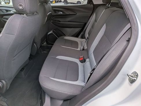 Used 2026 Chevrolet TrailBlazer LT w/ LT Cold Weather Package FWD image 30