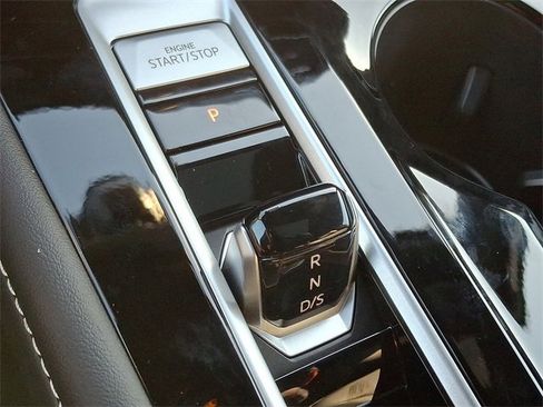 New 2026 Volkswagen Atlas Cross Sport SE image 8