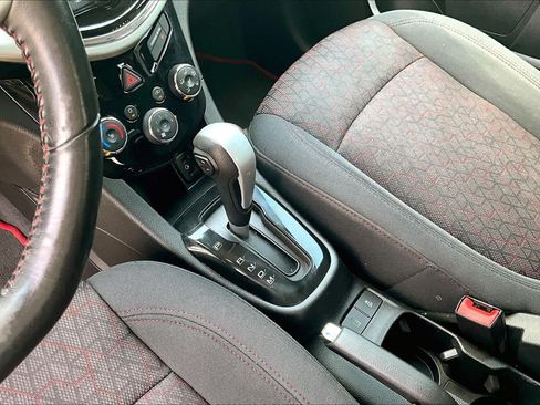 Used 2017 Chevrolet Sonic LT w/ Convenience Package FWD image 16