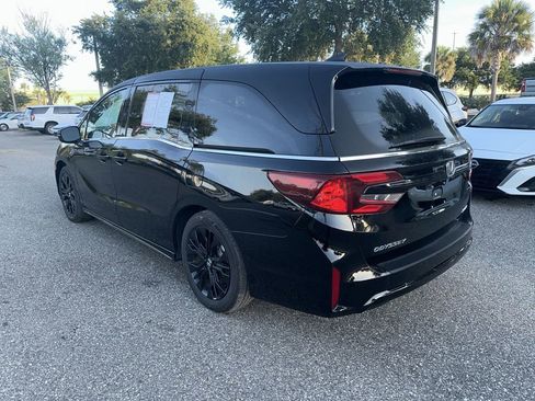 Used 2025 Honda Odyssey Sport-L image 3