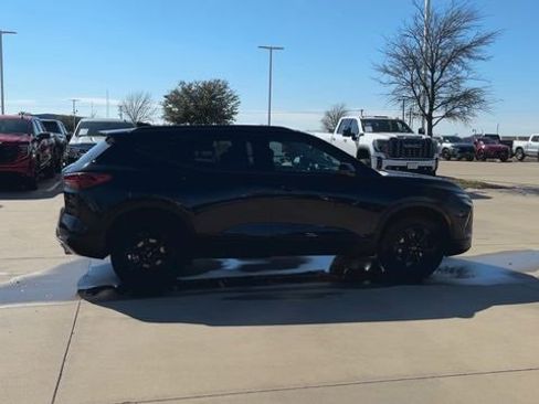 Used 2024 Chevrolet Blazer LT w/ Convenience Package image 2