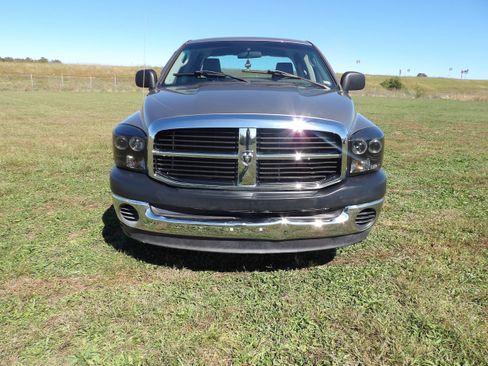 Used 2006 Dodge Ram 1500 Truck ST w/ SXT Group image 3