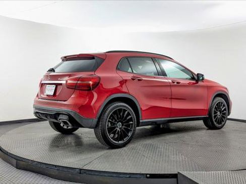 Used 2018 Mercedes-Benz GLA 250 4MATIC image 8