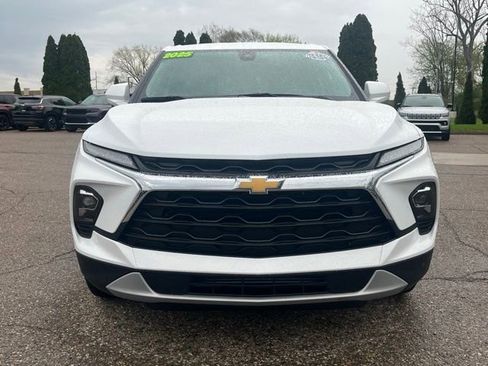 Used 2025 Chevrolet Blazer LT AWD/4WD image 8