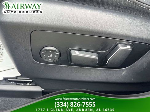 Used 2024 BMW 530i w/ Premium Package image 16