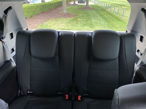 Certified 2024 Mercedes-Benz GLS 450 4MATIC w/ AMG Line Exterior image 33