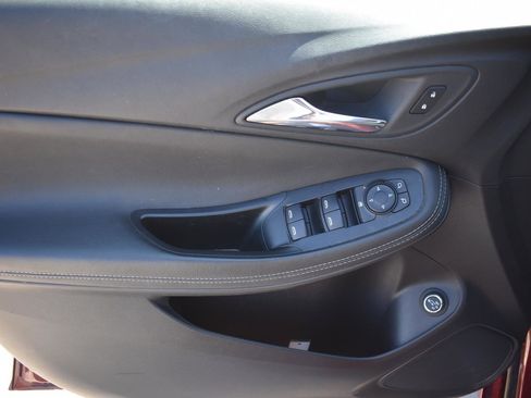 Used 2023 Buick Encore GX Select w/ Sport Touring Package FWD image 23