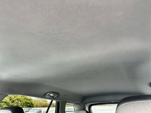 Used 2024 GMC Terrain SLE image 16