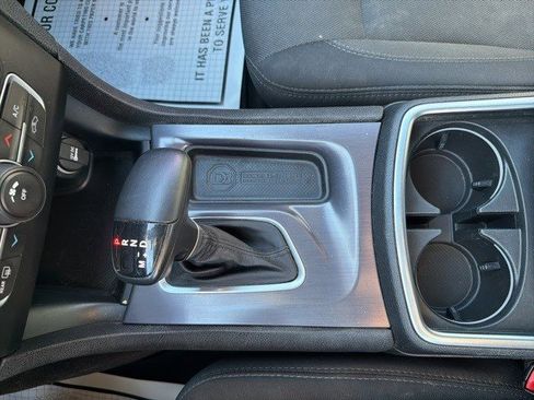 Used 2016 Dodge Charger SE w/ Popular Equipment Group image 24