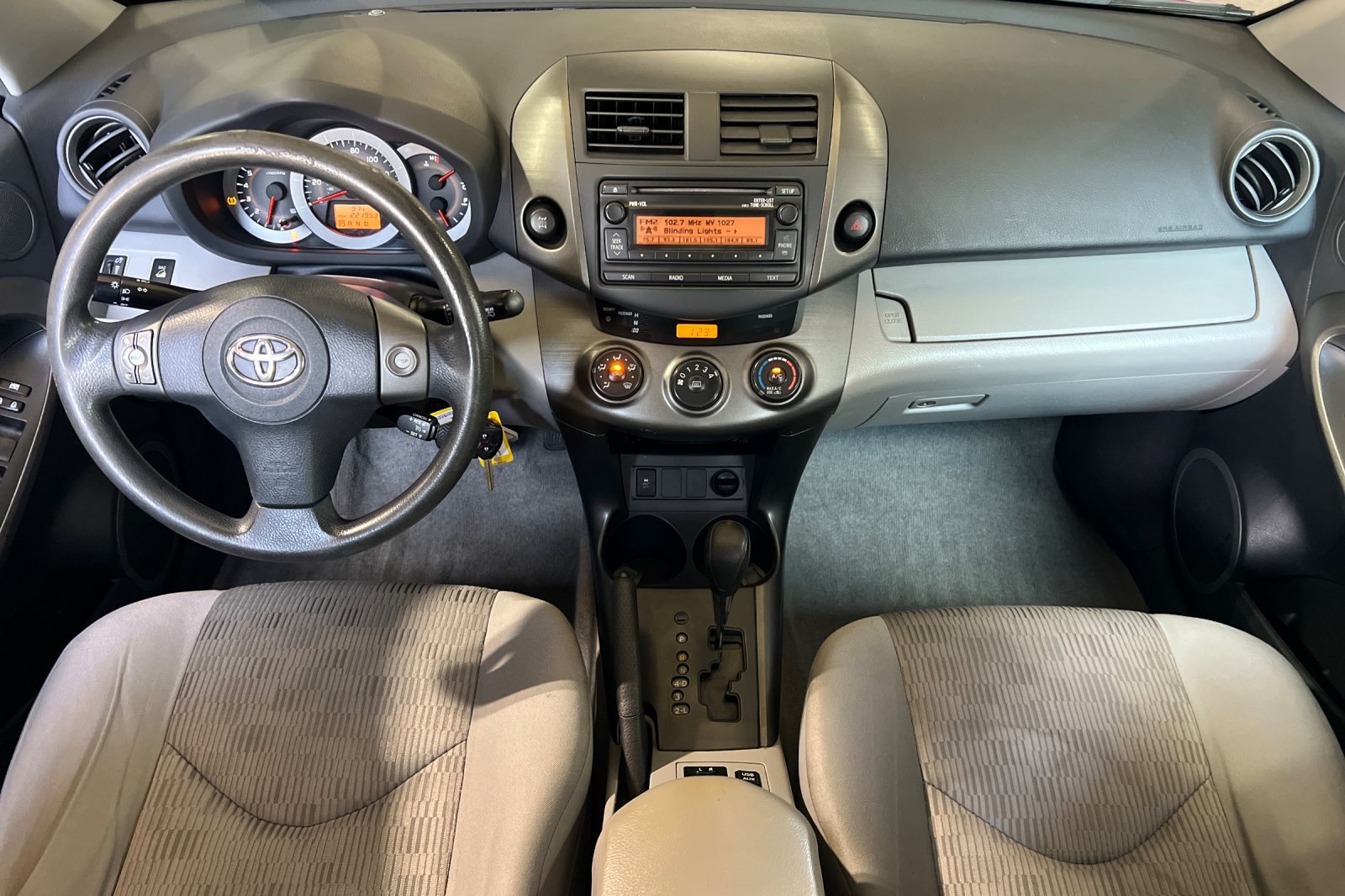 Used 2012 Toyota RAV4 4WD V6 w/ Tow Prep Pkg image 5