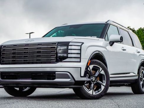 New 2026 Hyundai Palisade Limited FWD image 1