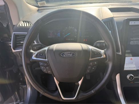 Used 2023 Ford Edge SEL image 9