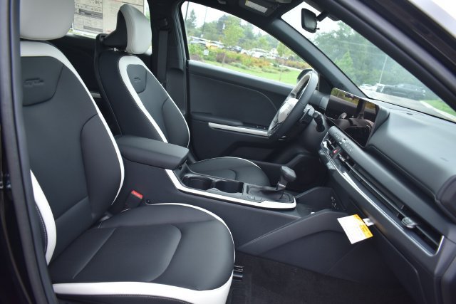 New 2026 Kia K4 EX w/ GT-Line Premium Package FWD image 13