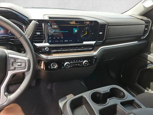 Used 2024 Chevrolet Silverado 1500 LT RWD image 11