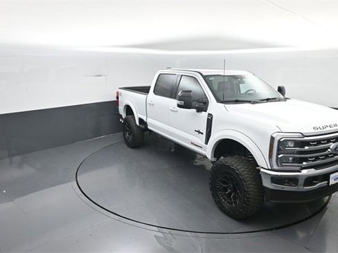 New 2026 Ford F250 Lariat w/ Lariat Ultimate Package image 18