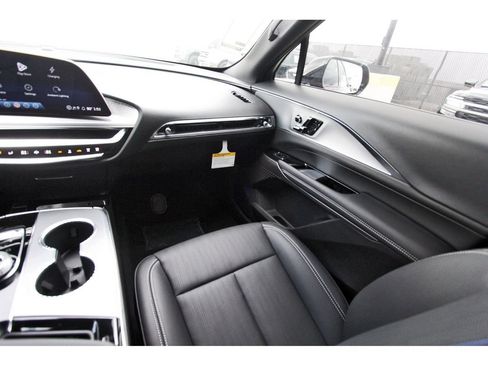 New 2027 Cadillac Lyriq Sport AWD/4WD image 10