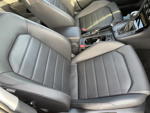 Used 2015 Volkswagen Golf SEL image 23