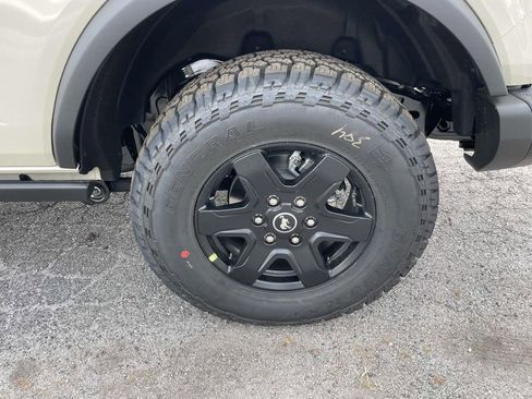 New 2025 Ford Bronco Big Bend w/ Black Diamond Package image 21