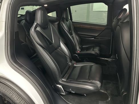 Used 2020 Tesla Model X Long Range AWD/4WD image 21