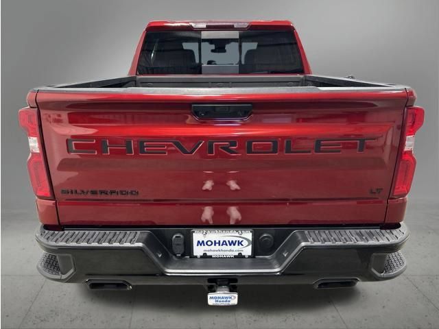 Used 2022 Chevrolet Silverado 1500 LT Trail Boss w/ Convenience Package II AWD/4WD image 4