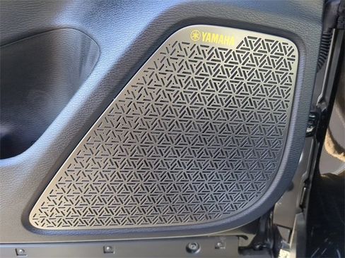 New 2025 Mitsubishi Outlander AWD image 22