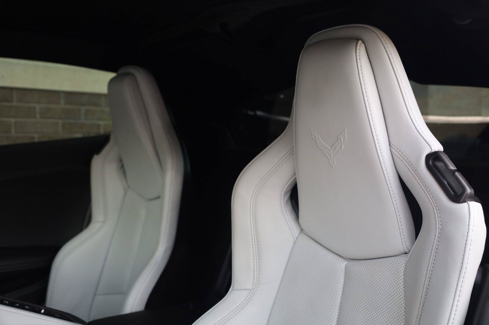 Used 2021 Chevrolet Corvette Stingray Preferred Cpe w/ Z51 Performance Package RWD image 24
