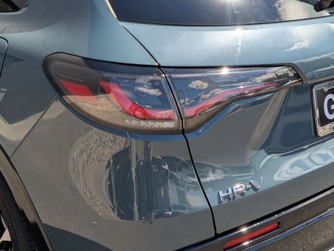 Used 2026 Honda HR-V EX-L image 11