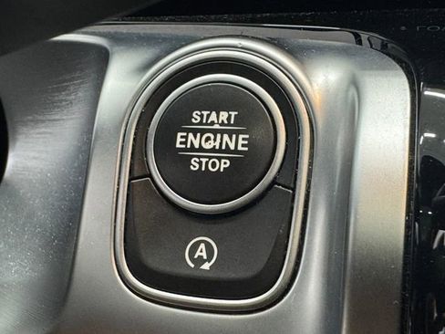 Used 2022 Mercedes-Benz GLB 250 image 25