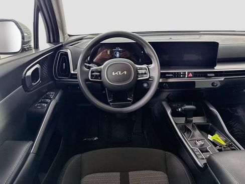 Used 2025 Kia Sorento LX FWD image 20