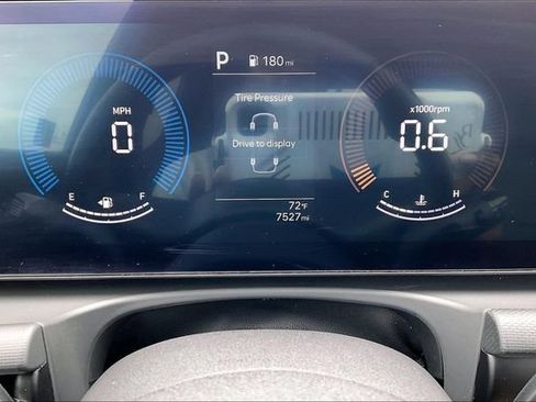 Certified 2026 Hyundai Santa Cruz SEL FWD image 22