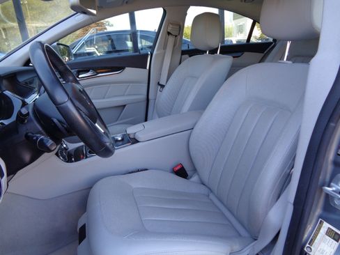 Used 2012 Mercedes-Benz CLS 550 image 9